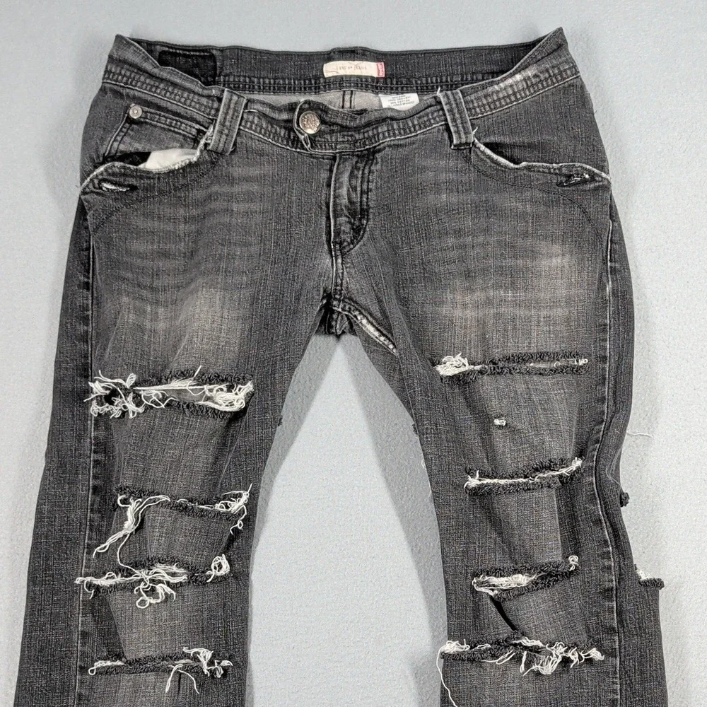 Levis‎ Jeans Womens 13M Black Ripped Denim Low Rise Distressed Straight Leg